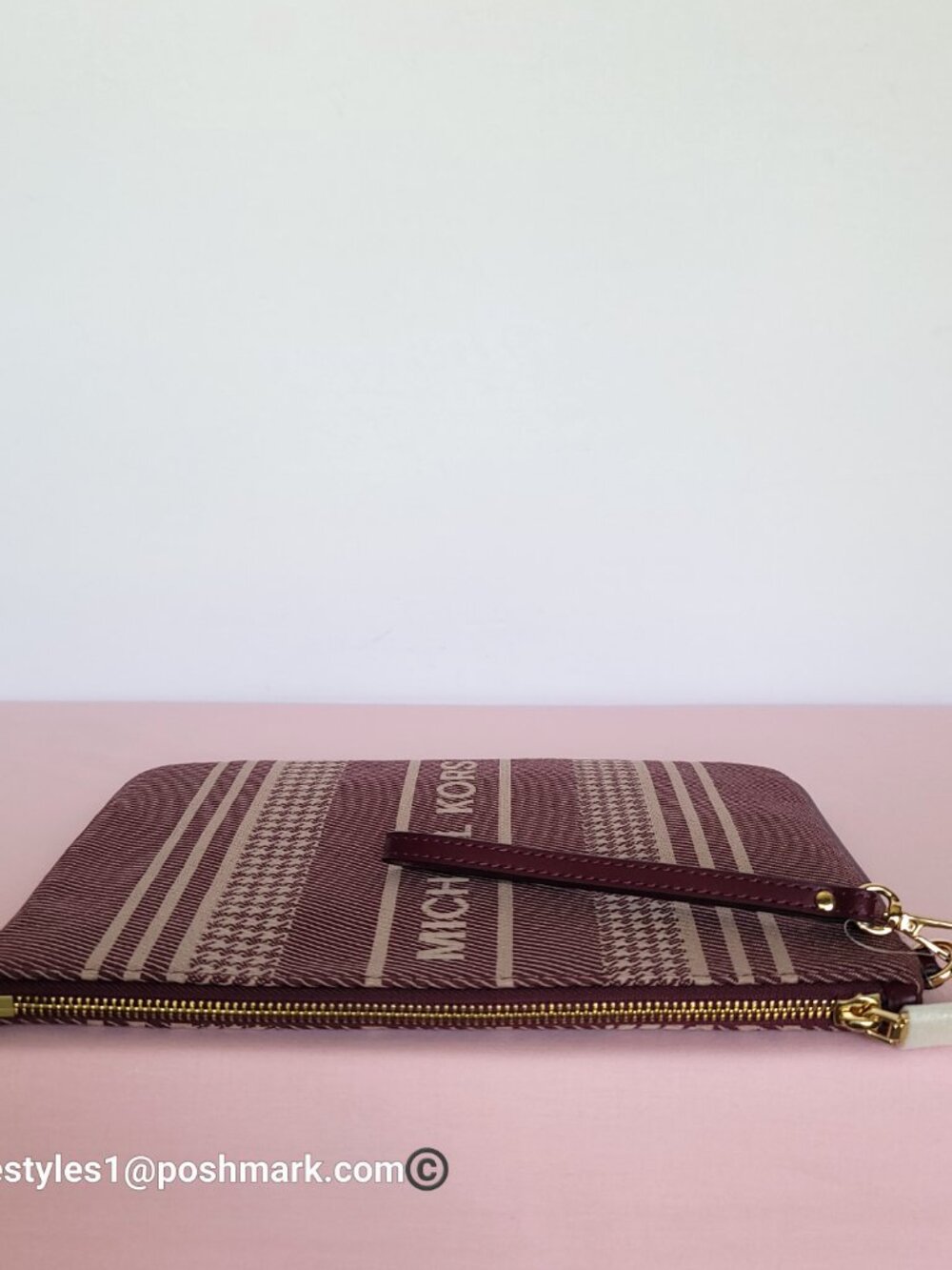MICHAEL KORS Jet Set Signature Jacquard Large Zip Pouch Wristlet-Dark Berry⭐ - Picture 10 of 15